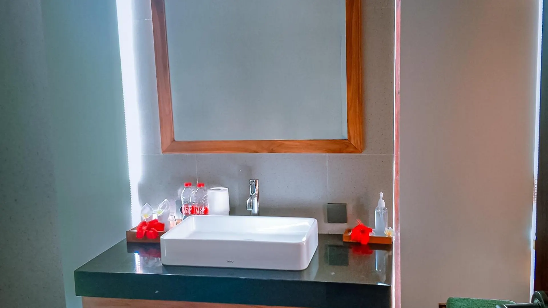 ** Hotel Puri Vatsalya - Private Villas Uluwatu Indonesia